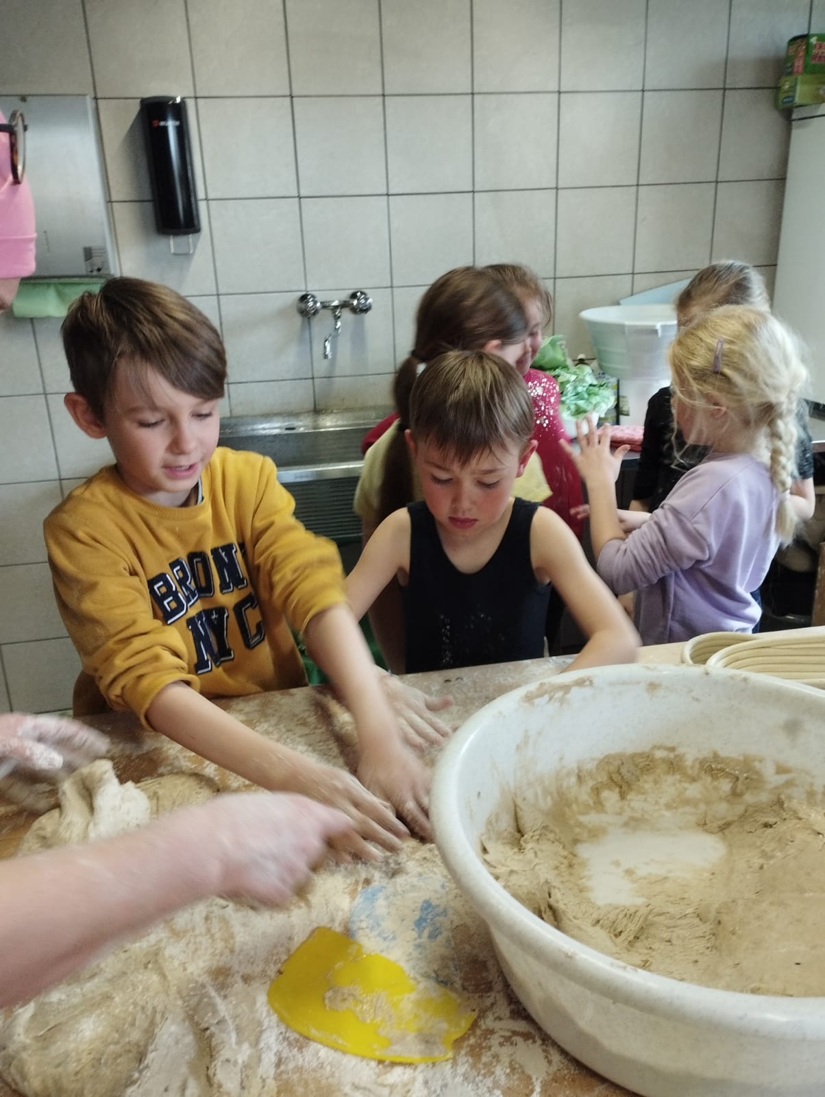 Brot backen mit Kindern